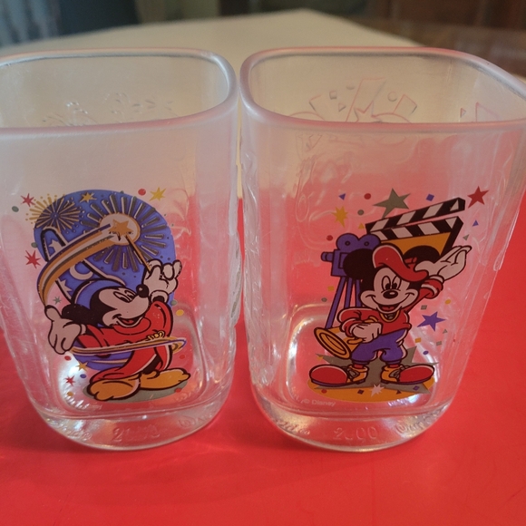 2000 MCDONALD'S DISNEY SET GLASSES - Picture 1 of 6